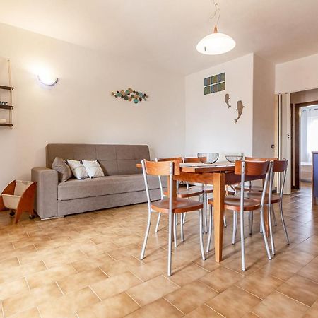 Relax Family House Al Mare Apartment Isola Rossa Ngoại thất bức ảnh