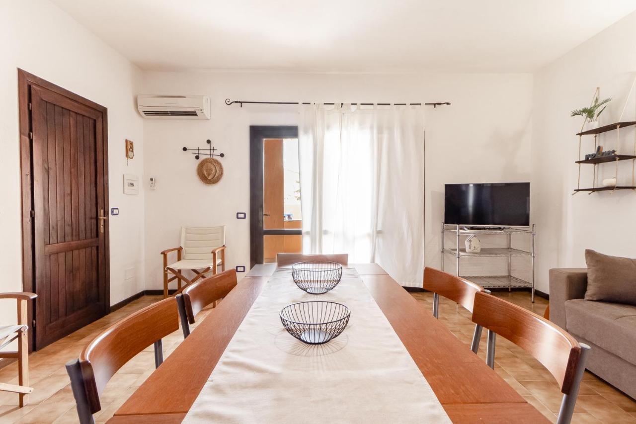 Relax Family House Al Mare Apartment Isola Rossa Ngoại thất bức ảnh