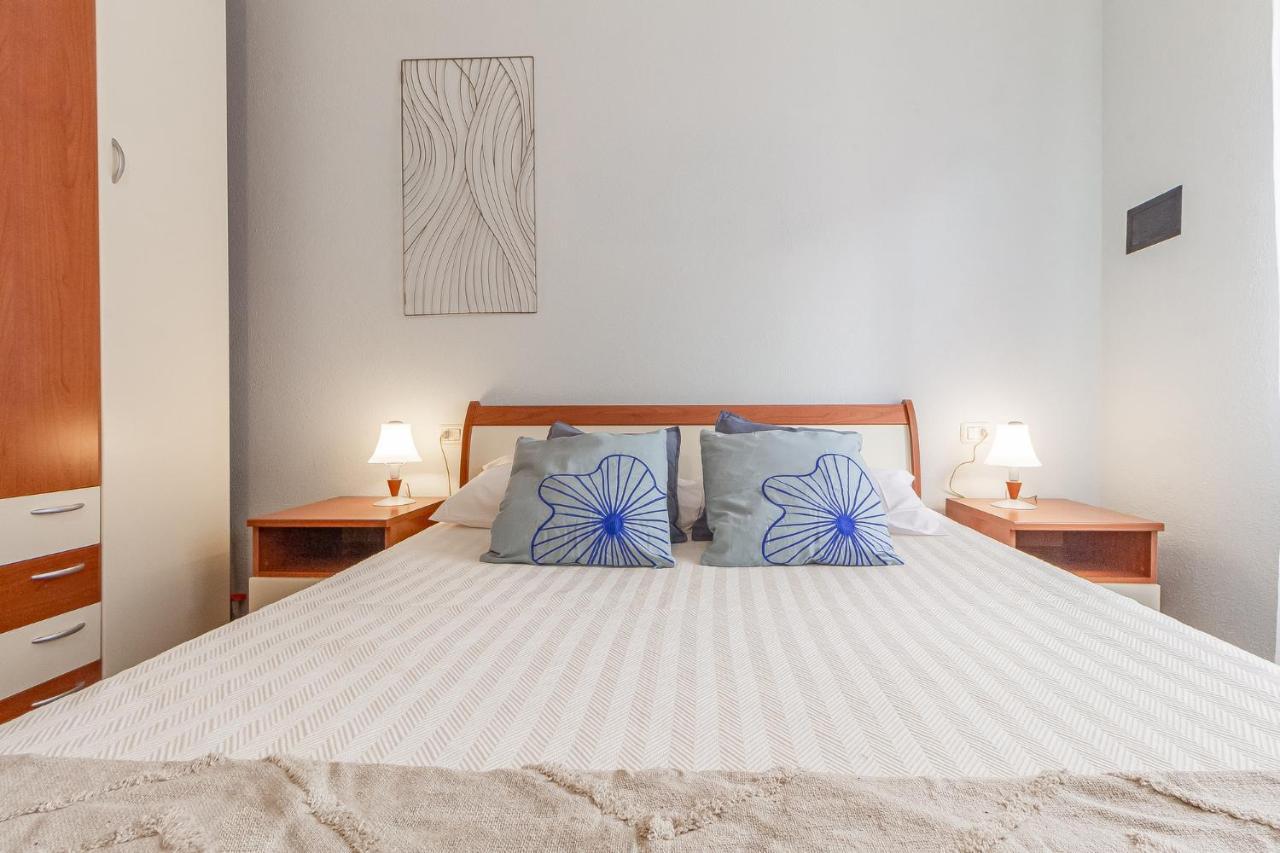 Relax Family House Al Mare Apartment Isola Rossa Ngoại thất bức ảnh