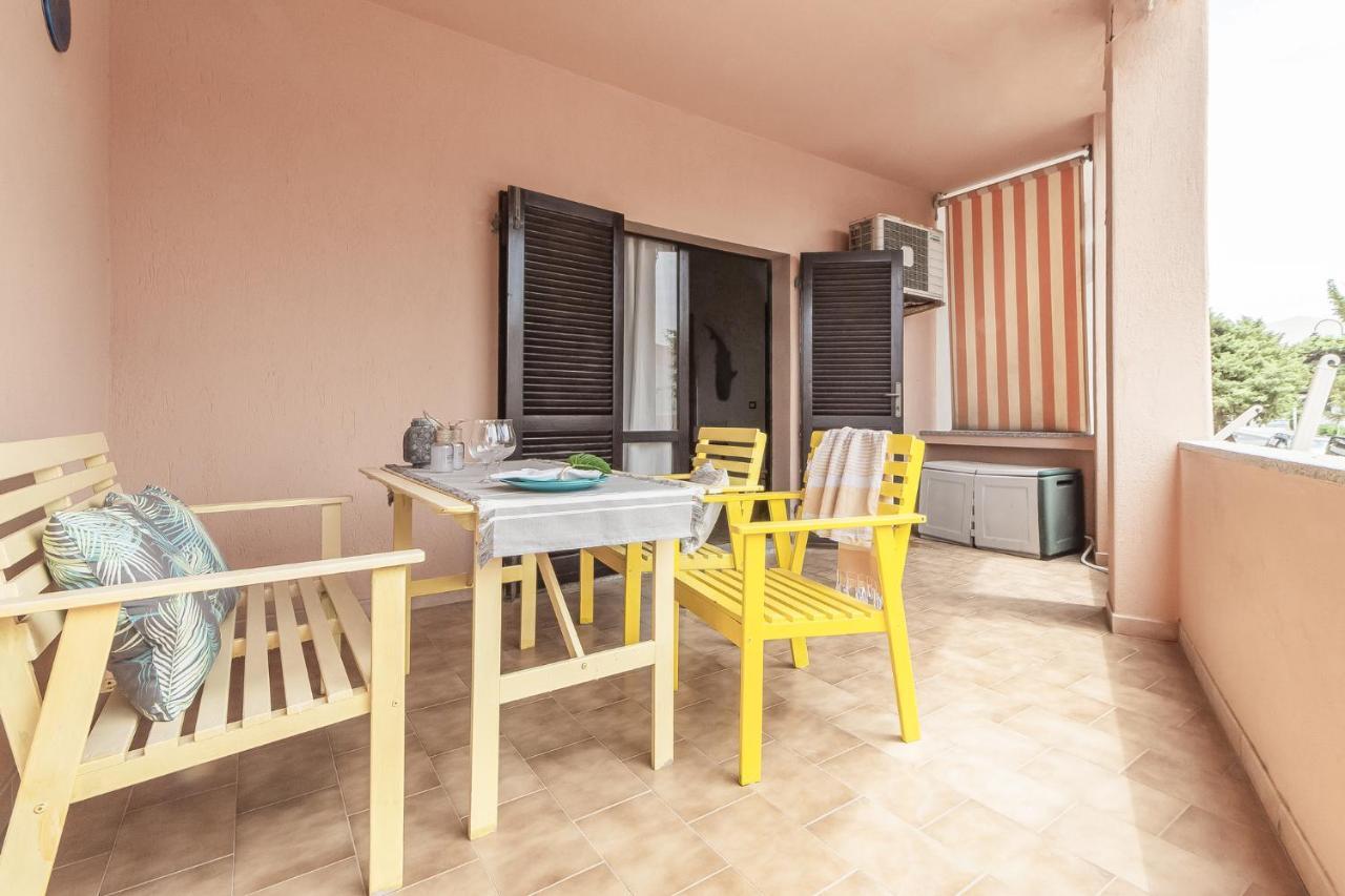 Relax Family House Al Mare Apartment Isola Rossa Ngoại thất bức ảnh