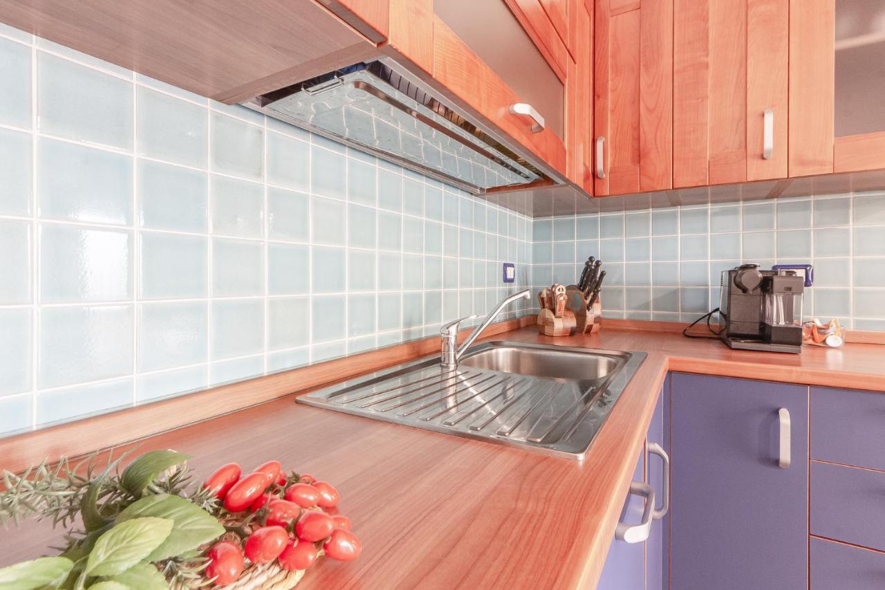 Relax Family House Al Mare Apartment Isola Rossa Ngoại thất bức ảnh