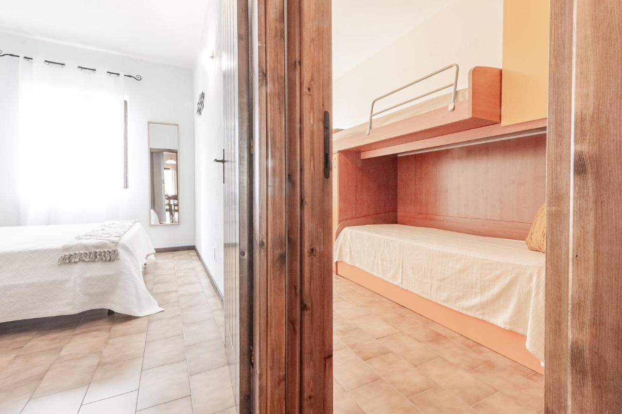 Relax Family House Al Mare Apartment Isola Rossa Ngoại thất bức ảnh